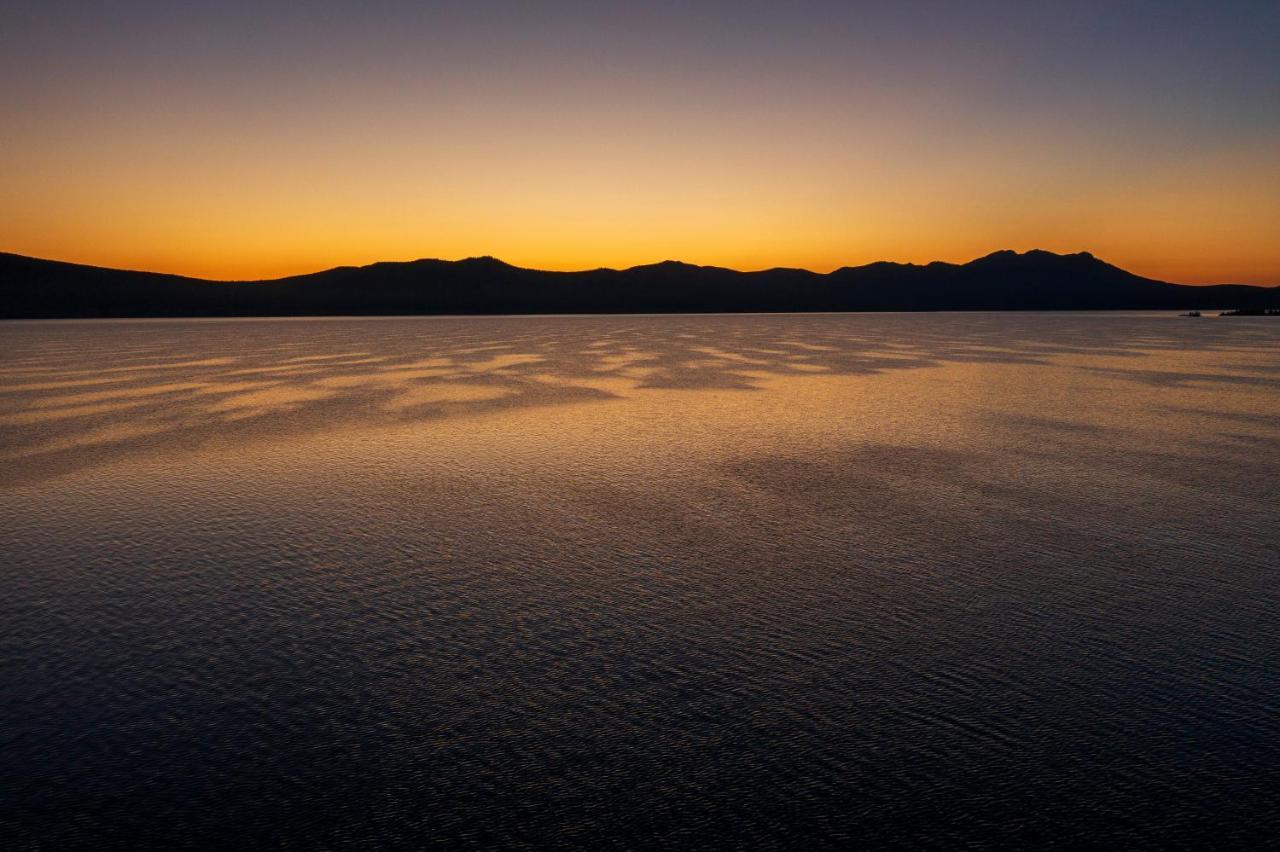 Rixos Borovoe Hotel Shchuchinsk Luaran gambar Sunset over the Racetrack Playa