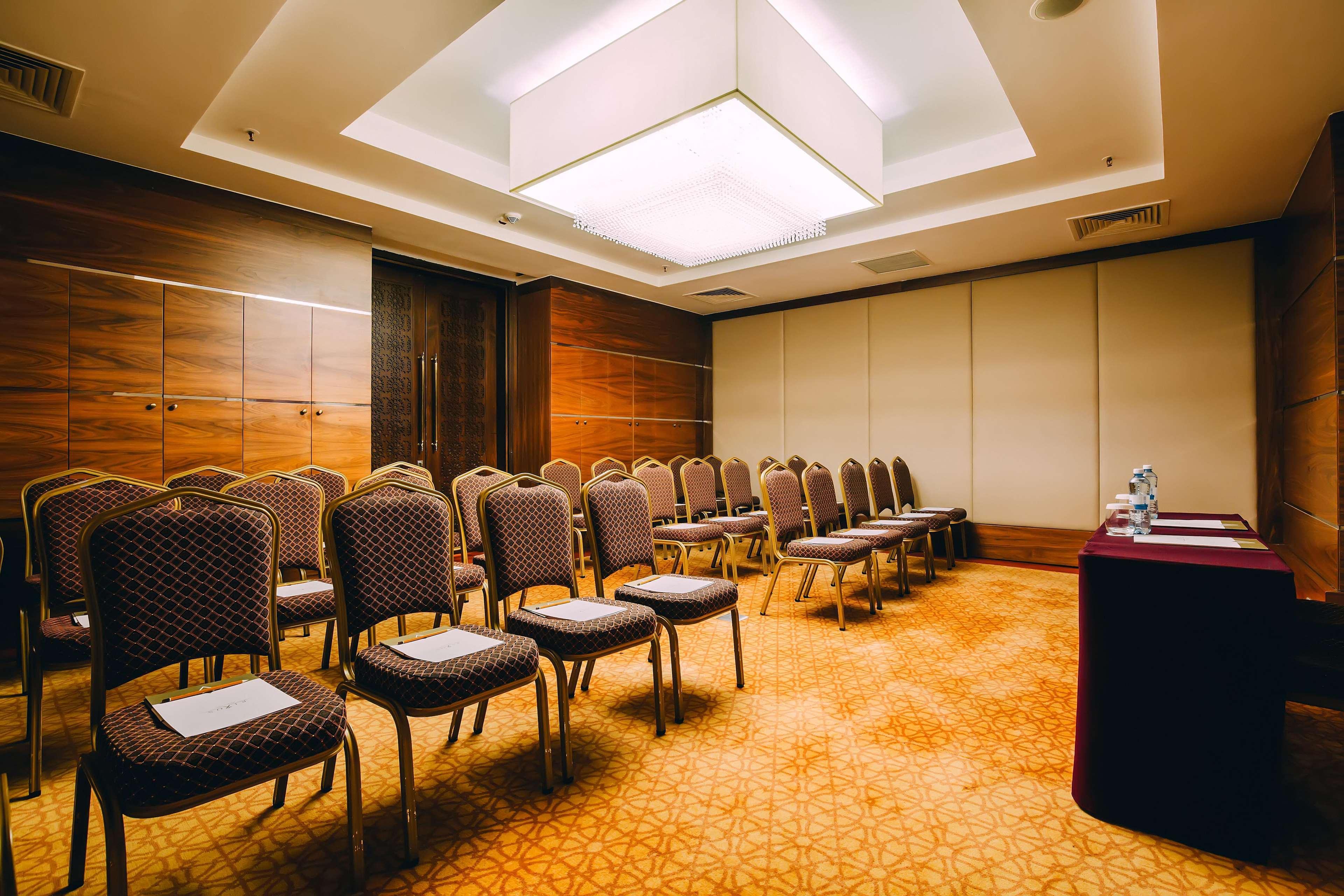 Rixos Borovoe Hotel Shchuchinsk Luaran gambar Meeting room